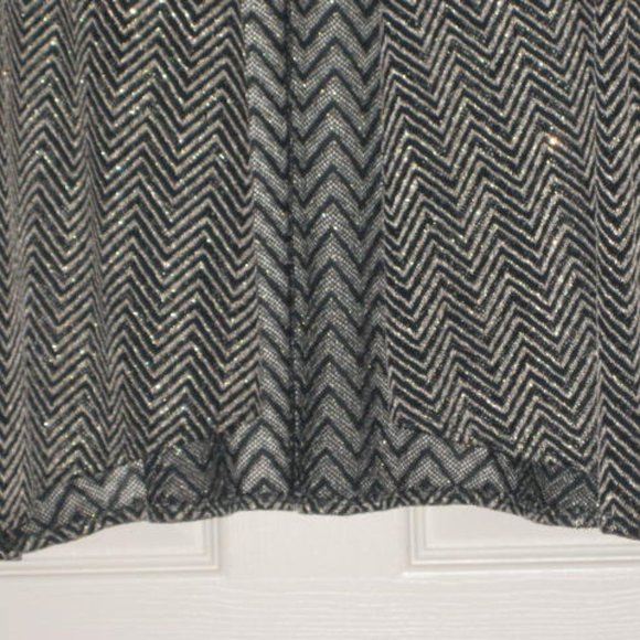 Chicos Size 2 L Open Cardigan Ruana Wrap Sweater Black Gold Metallic Excellent - Picture 10 of 10